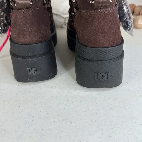 UGG Brisbane Lace Up Suede Platform Boots Size 9 Burnt Cedar NWOB - Picture 5 of 13